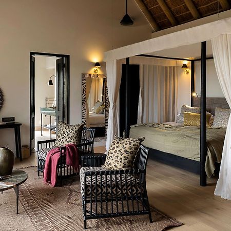 Monwana Hotel Hoedspruit Bagian luar foto