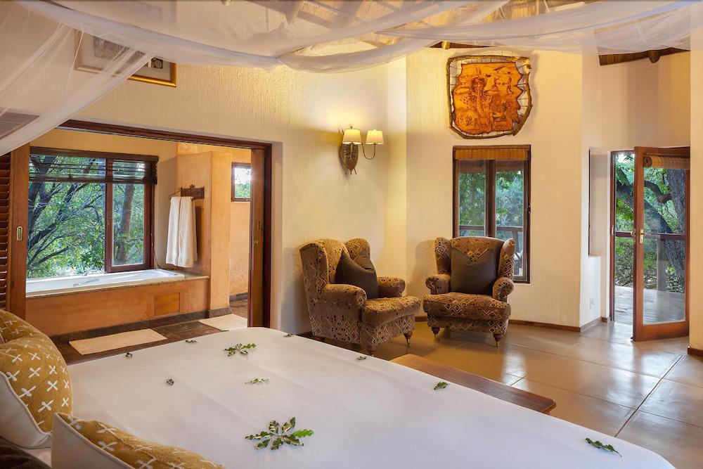 Monwana Hotel Hoedspruit Bagian luar foto