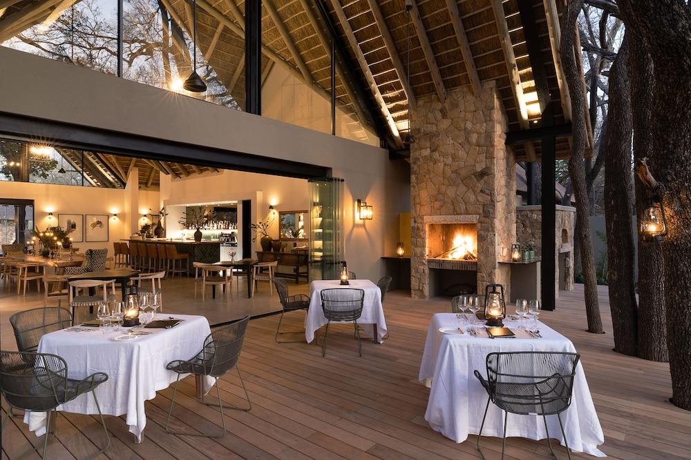 Monwana Hotel Hoedspruit Bagian luar foto