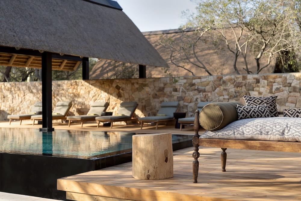 Monwana Hotel Hoedspruit Bagian luar foto